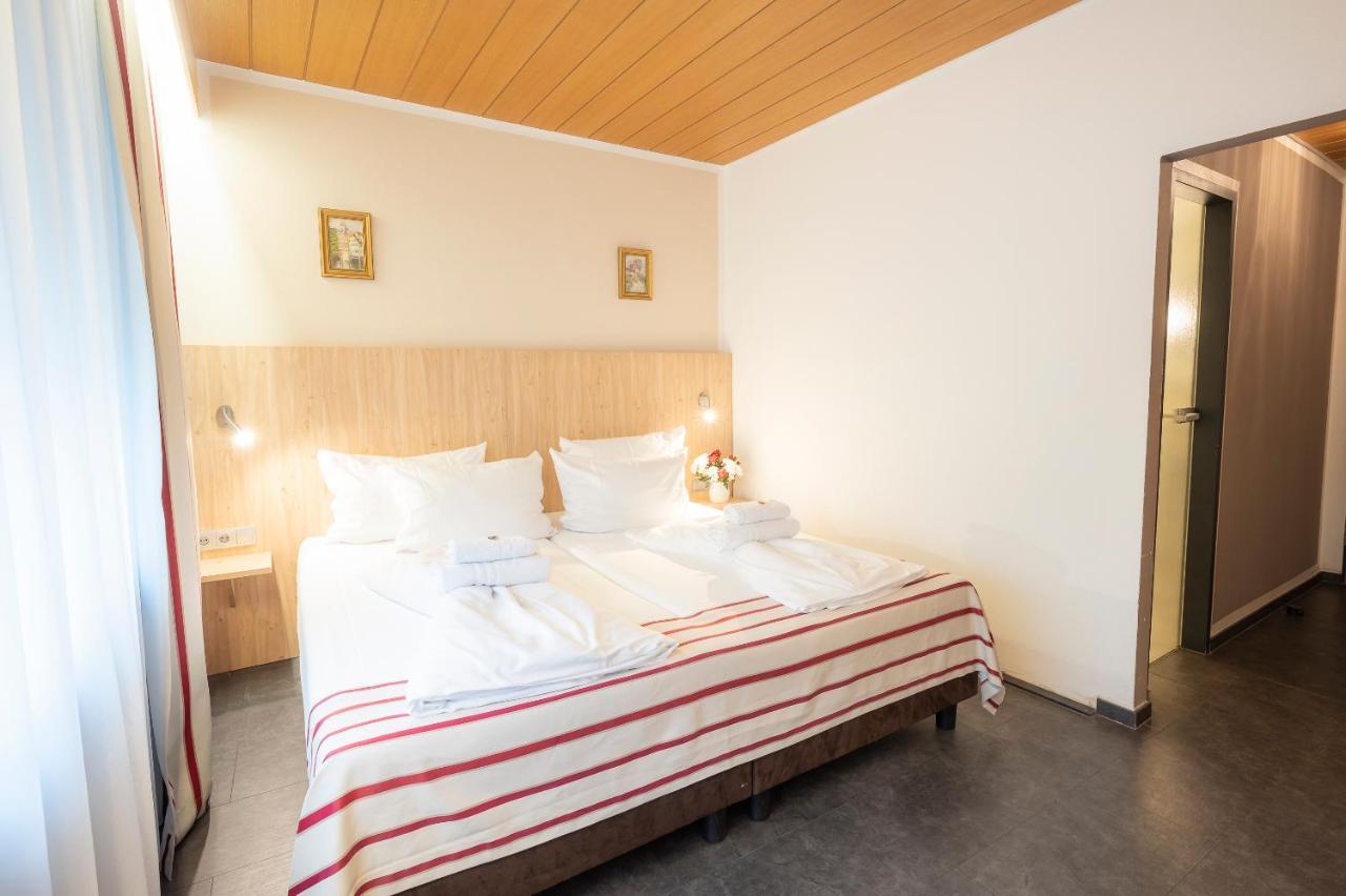Hotel Astoria Stuttgart City Exterior foto