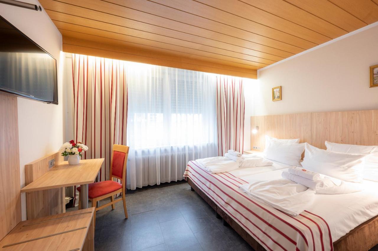 Hotel Astoria Stuttgart City Exterior foto