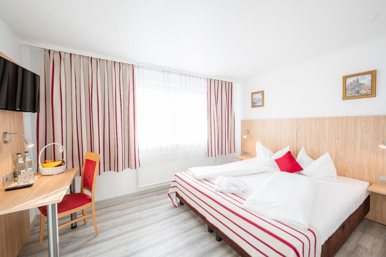 Hotel Astoria Stuttgart City Exterior foto